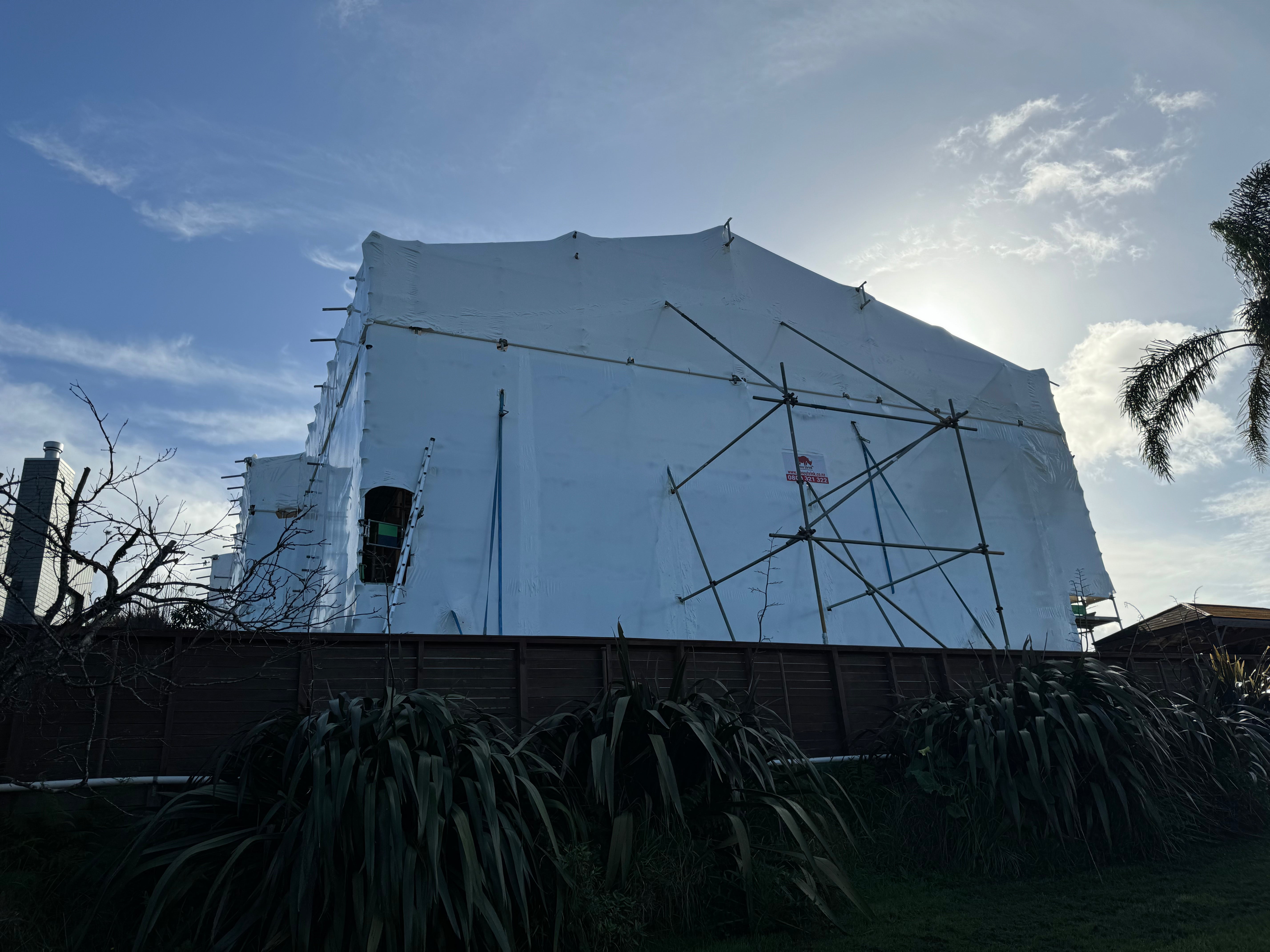 Protect Your Dream Renovation with SK Scaffold's Shrink Wrap: Stunning Views, Secure Builds 🏡🎨