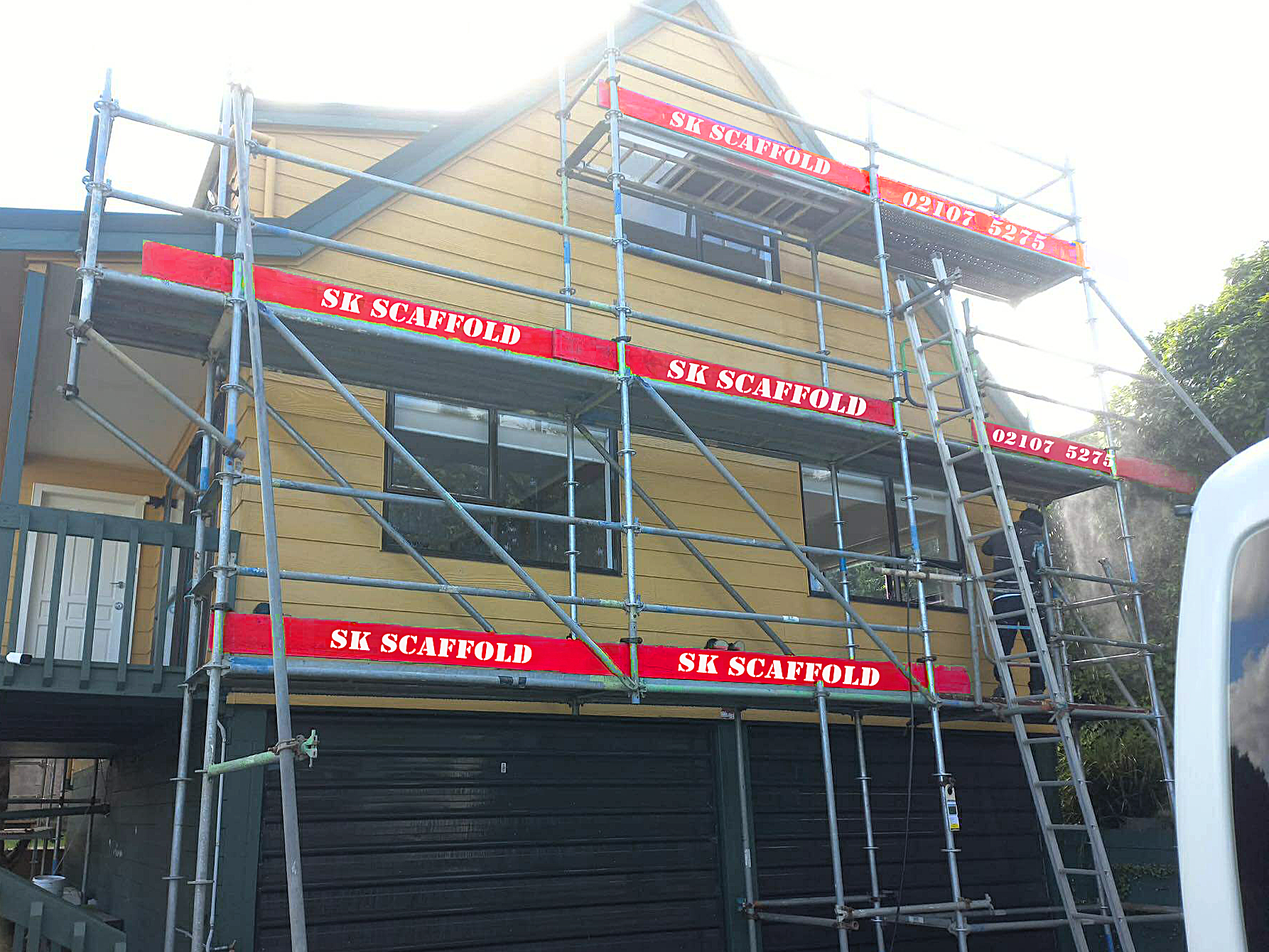 Raising the Bar in Henderson: Professional Scaffold Support for Seamless Painting!