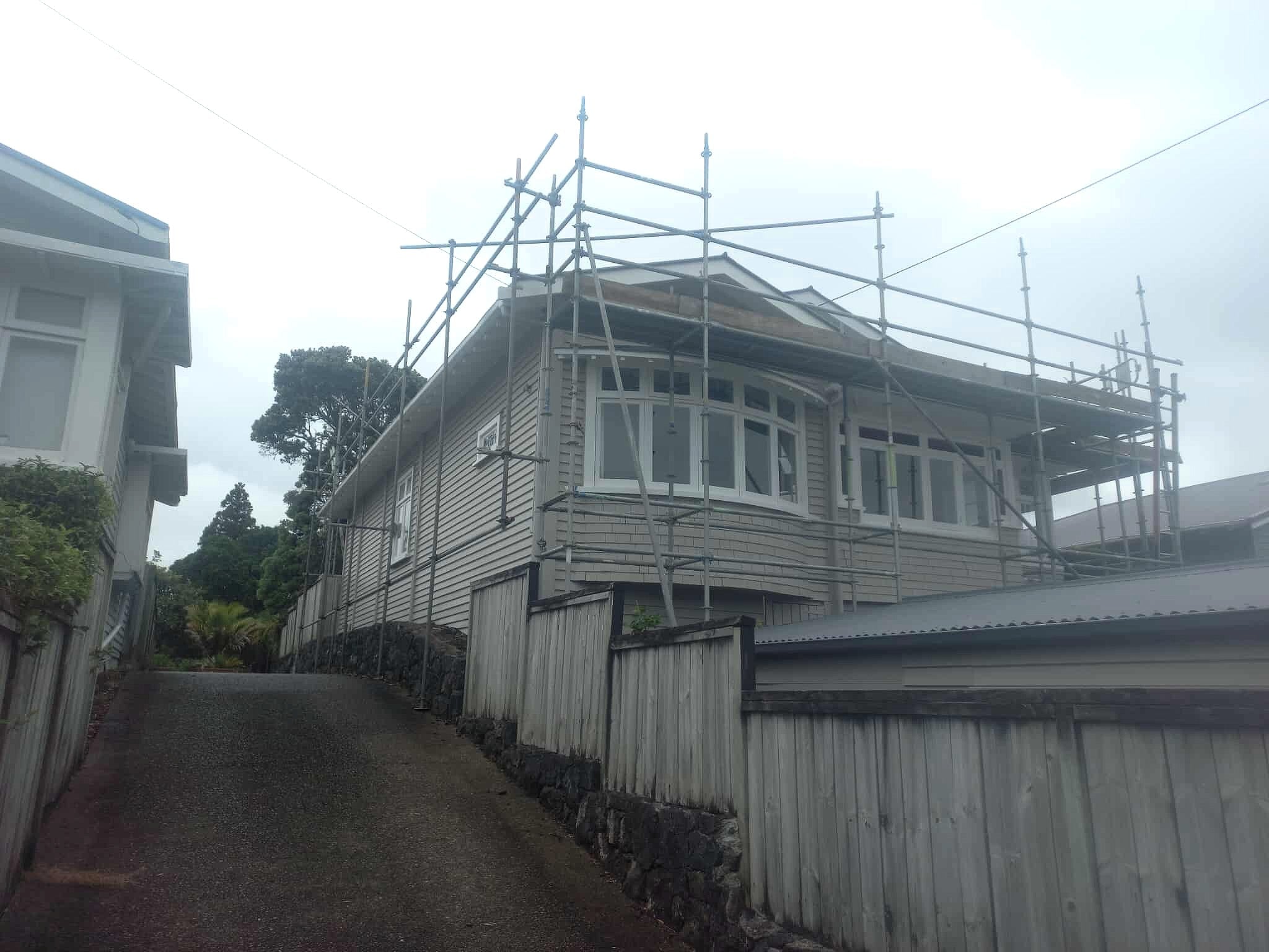 Full Edge Protection Installed at Mount Eden: Roofing Team Ready to Roll