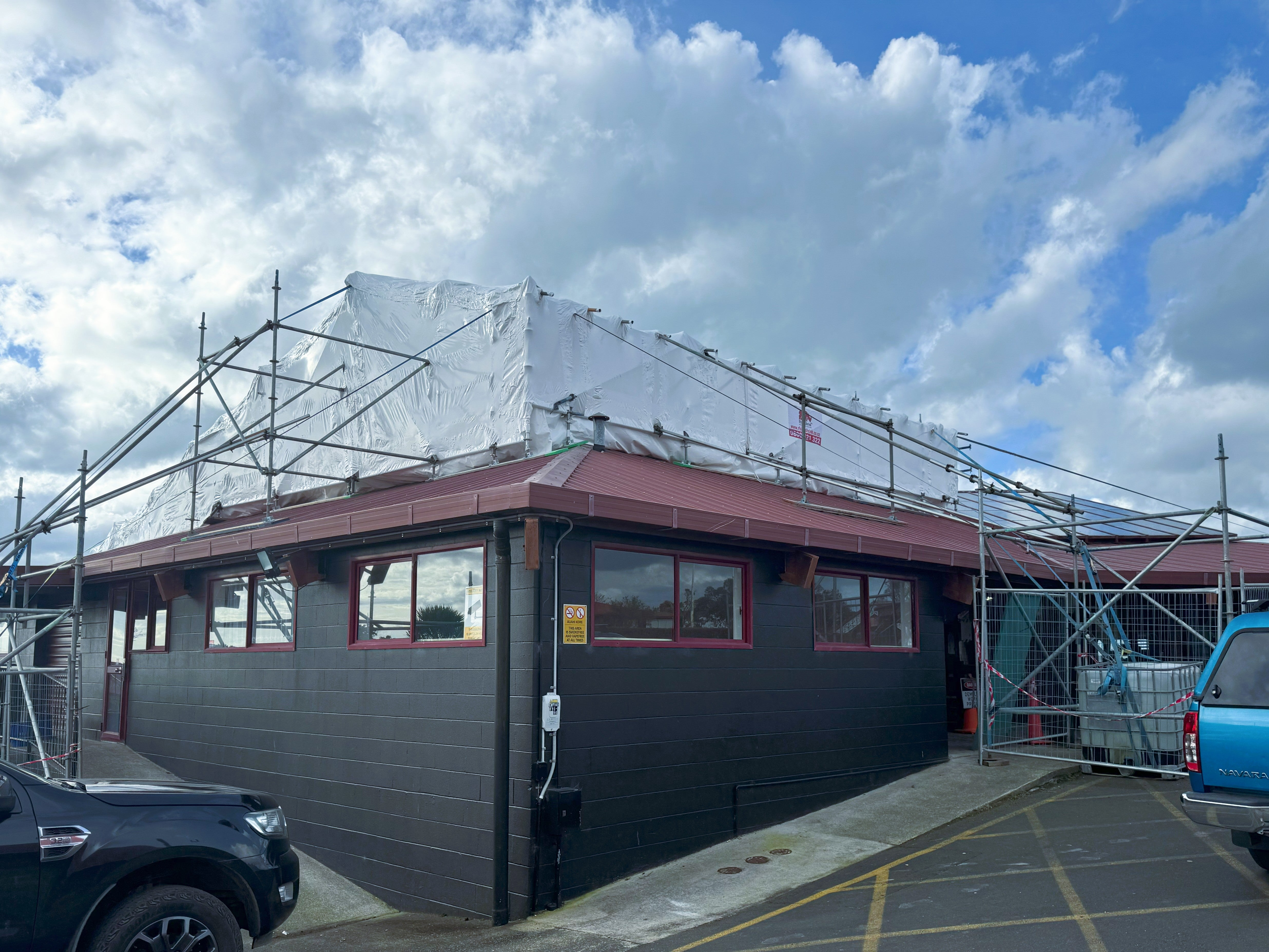 Residential & Commercial Scaffolding